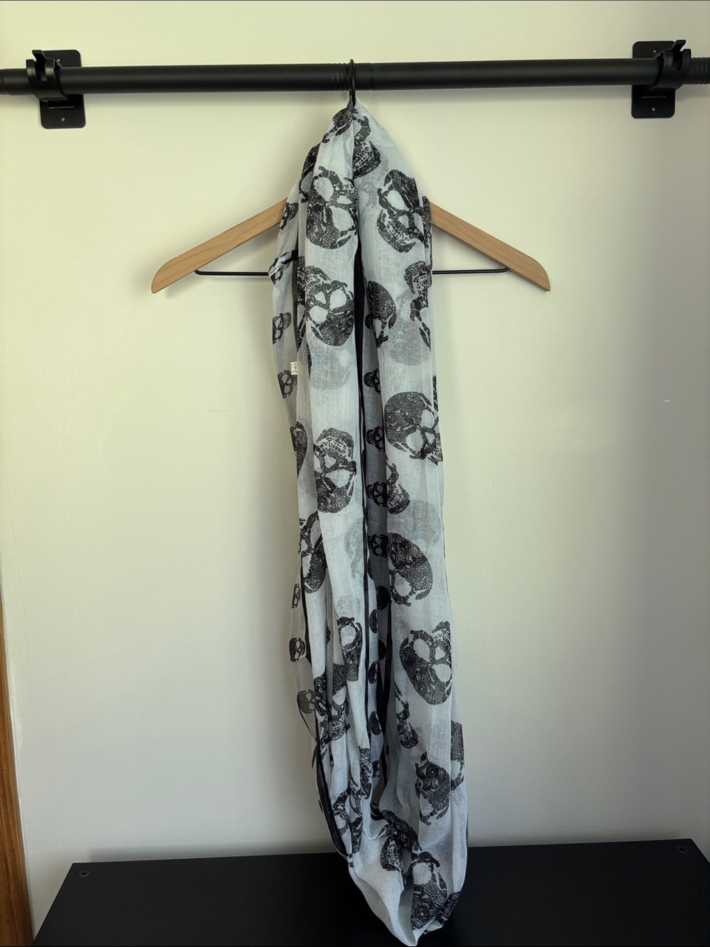 Lightweight Skull Print Infinity Scarf WHITE BLACK GREY HALLOWEEN